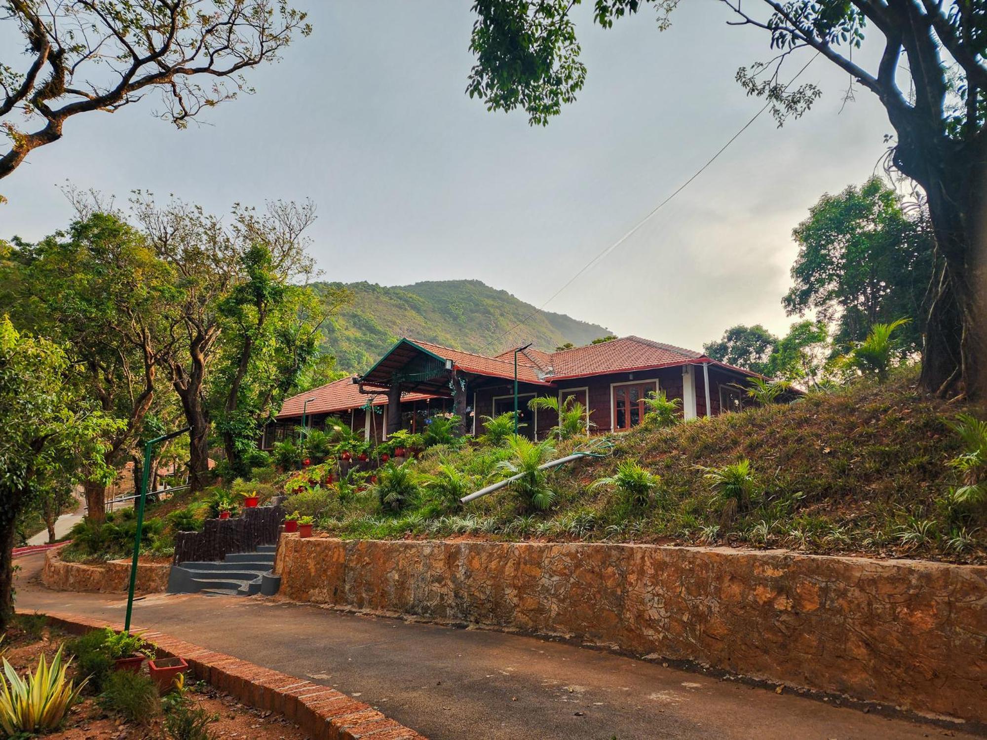 Celestial Heights Homestay Kurchi Exterior foto