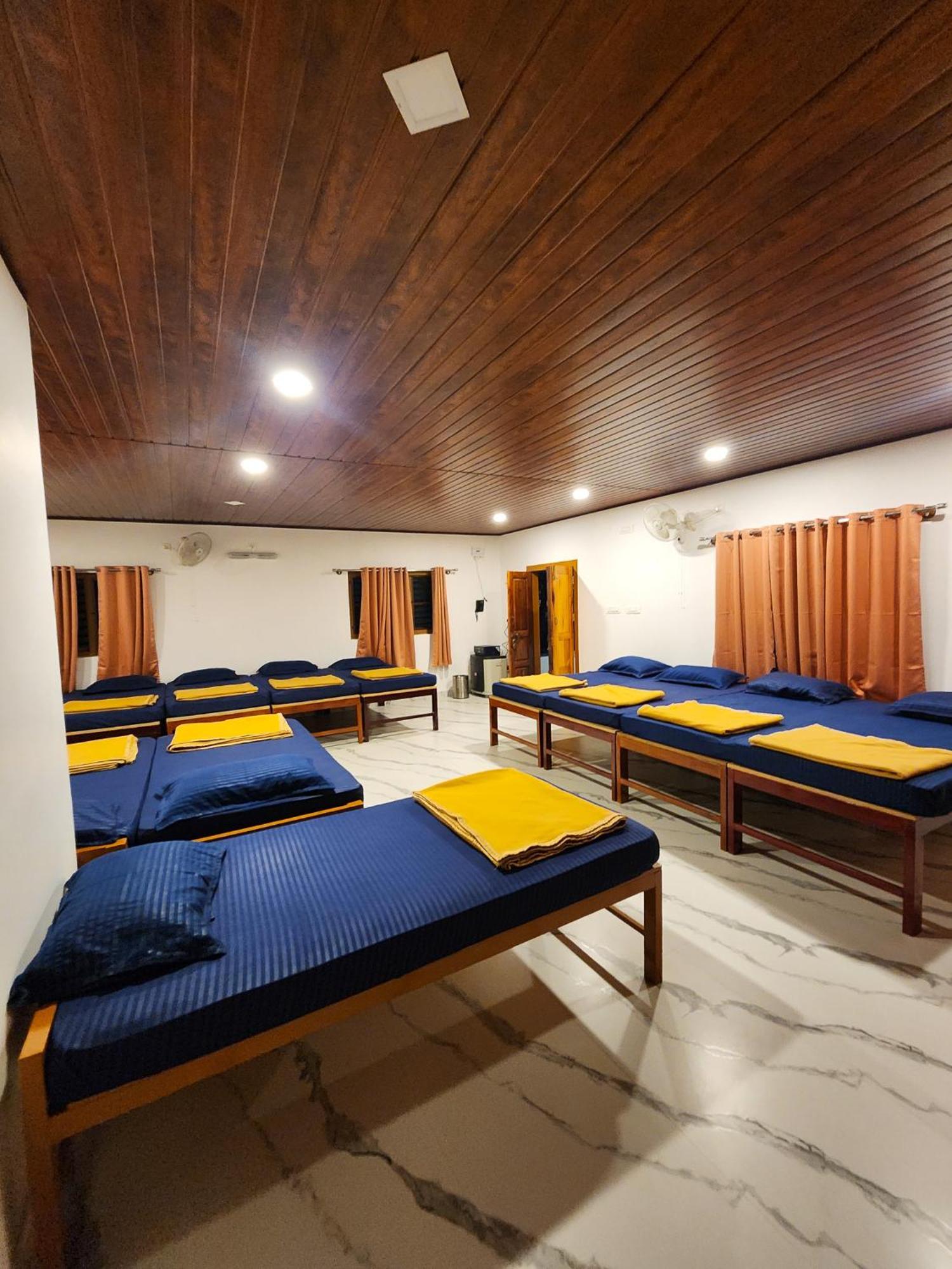 Celestial Heights Homestay Kurchi Exterior foto